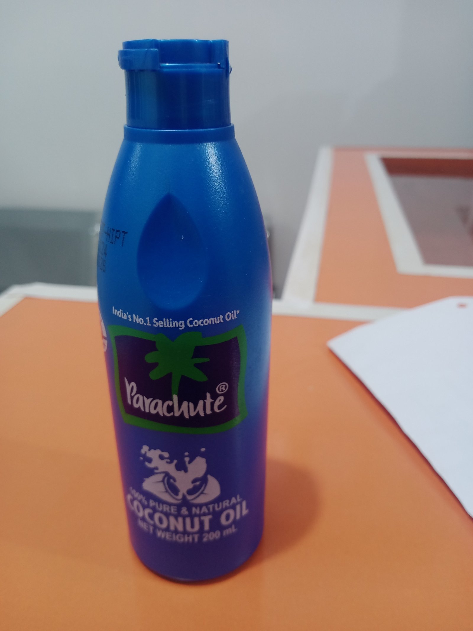 Parachute coconut oil